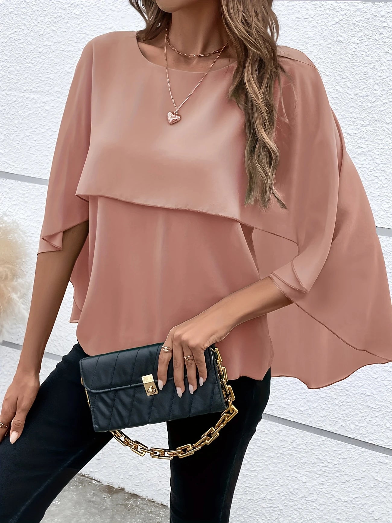 Ligne™ | Blouse Élégante à Manches Cape