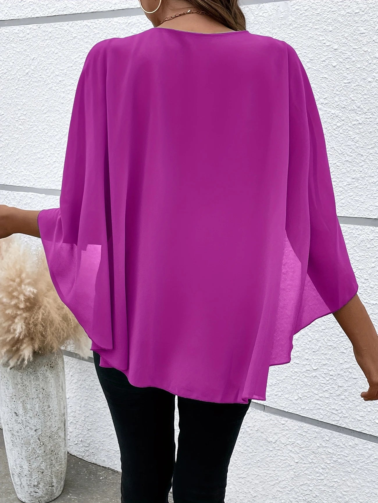 Ligne™ | Blouse Élégante à Manches Cape