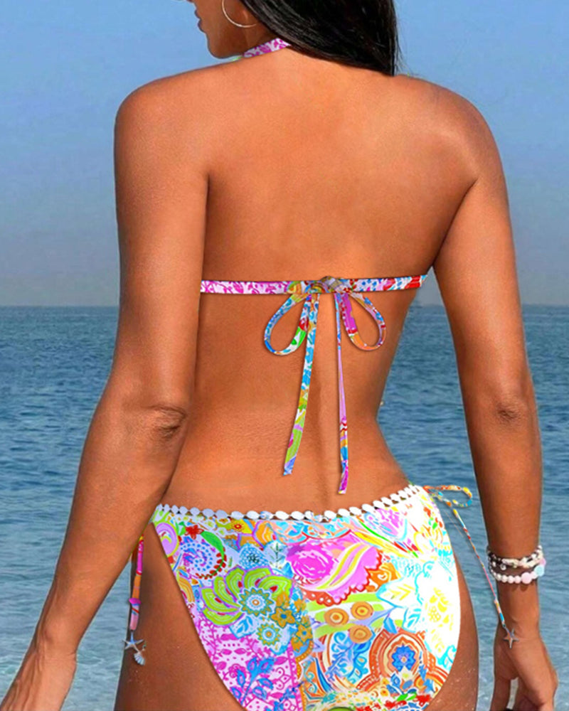Bikini dos nu en dentelle patchwork imprimé coloré