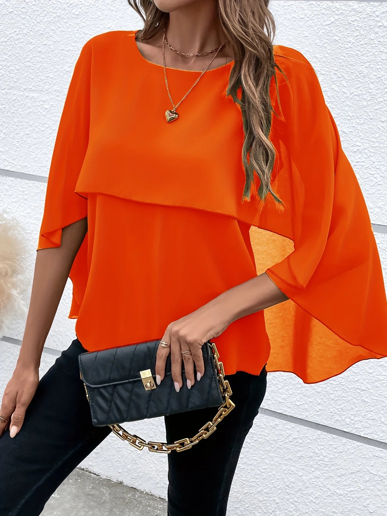 Ligne™ | Blouse Élégante à Manches Cape