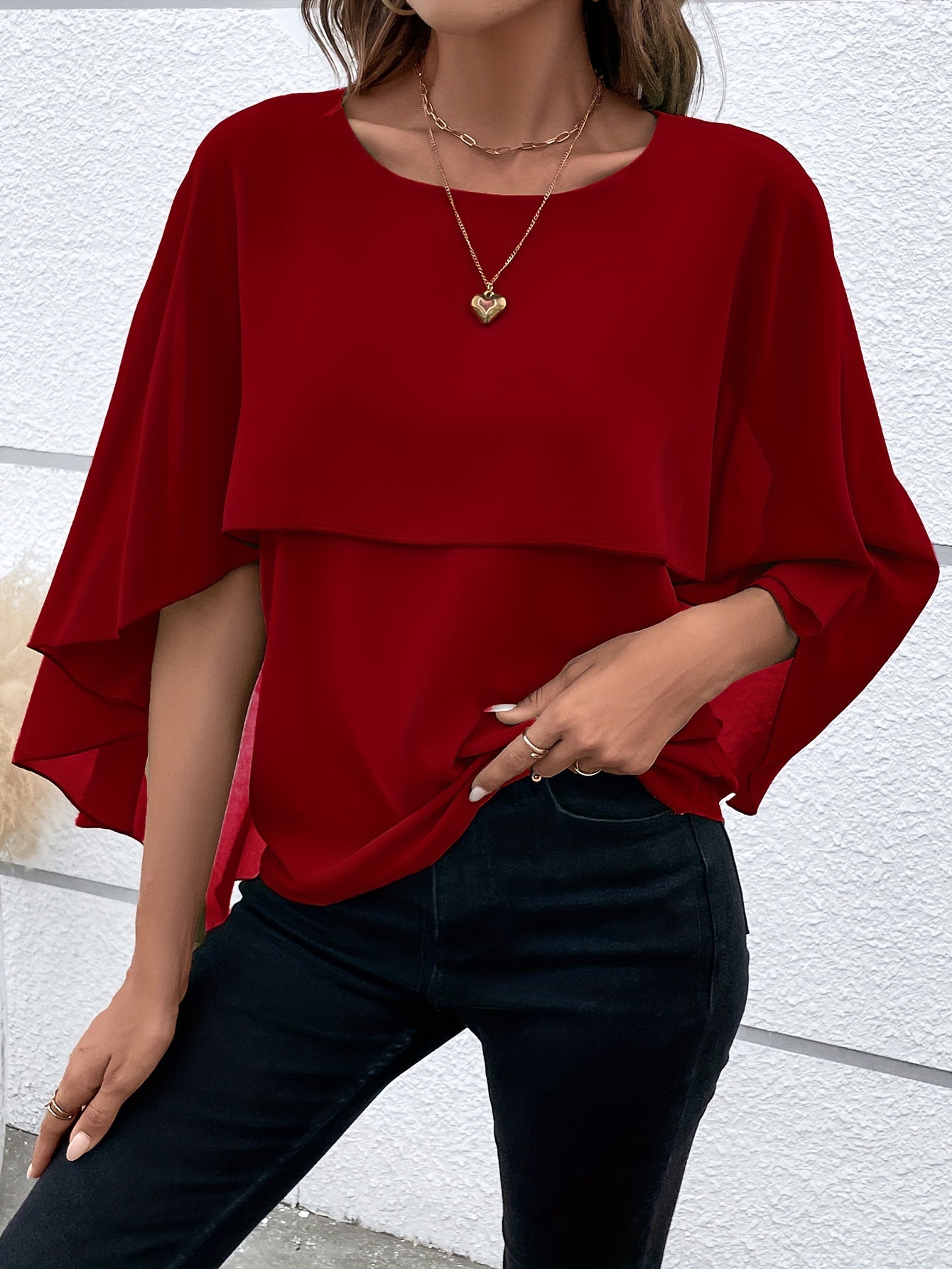 Ligne™ | Blouse Élégante à Manches Cape