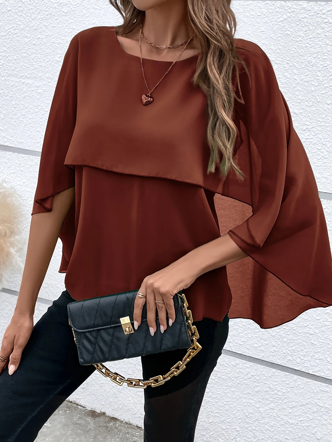 Ligne™ | Blouse Élégante à Manches Cape