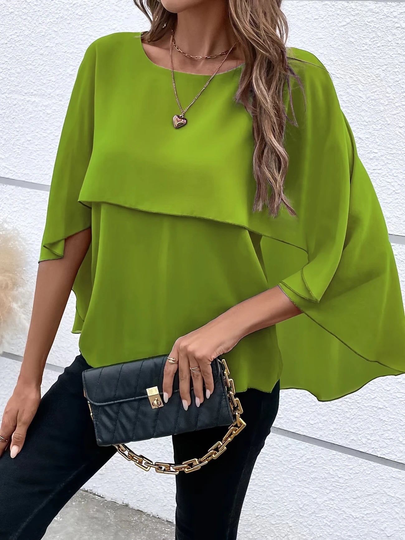Ligne™ | Blouse Élégante à Manches Cape