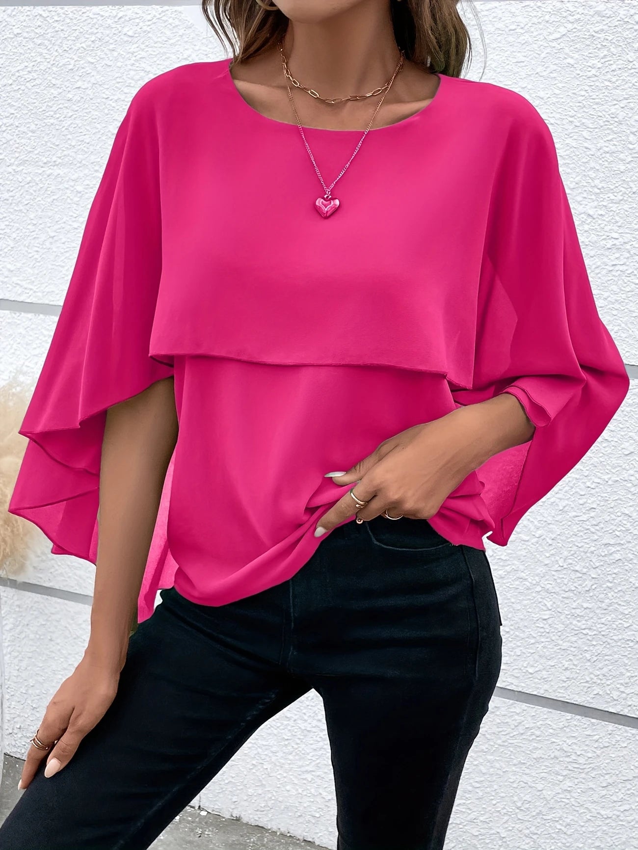 Ligne™ | Blouse Élégante à Manches Cape