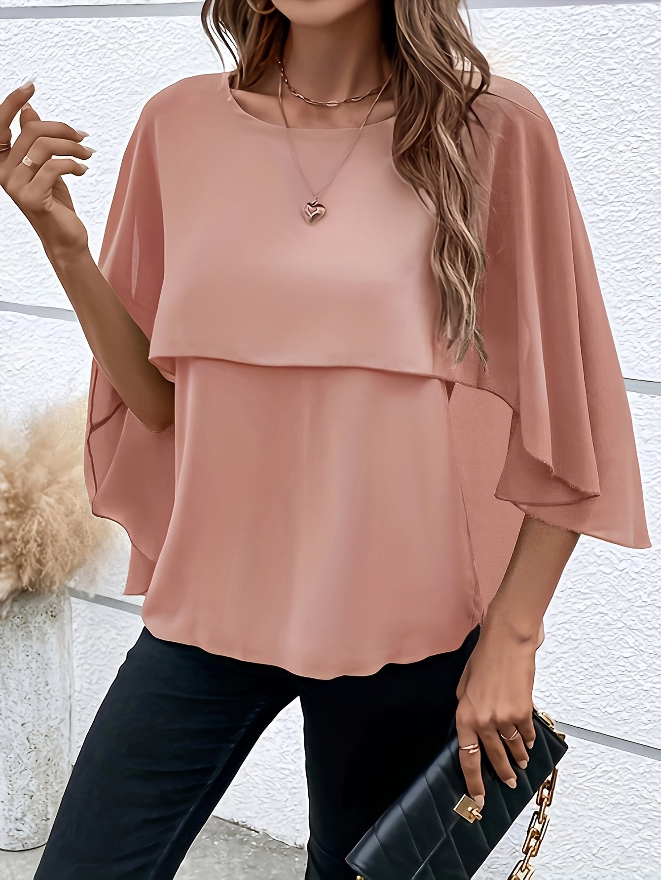 Ligne™ | Blouse Élégante à Manches Cape