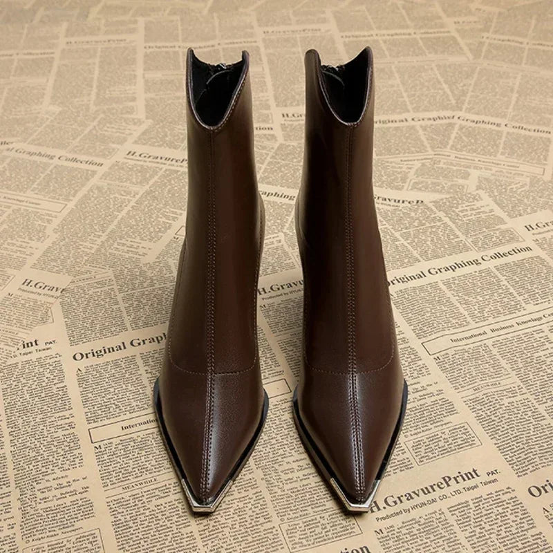 Ligne™ | Botte Chelsea à pointe chromée